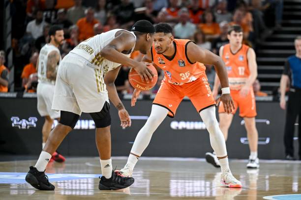 乔科维奇回 乔科维奇回